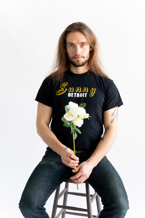 SHORT SLEEVE SUNNY DETROIT BLACK TEE