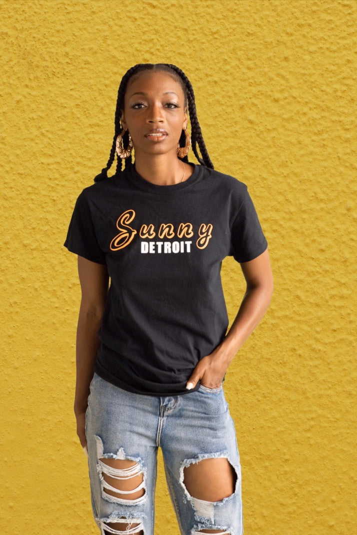 SHORT SLEEVE SUNNY DETROIT BLACK TEE
